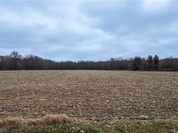 2 New Milford Rd, Rootstown, OH 44272