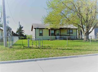 321 E Ford St, Valley Center, KS 67147