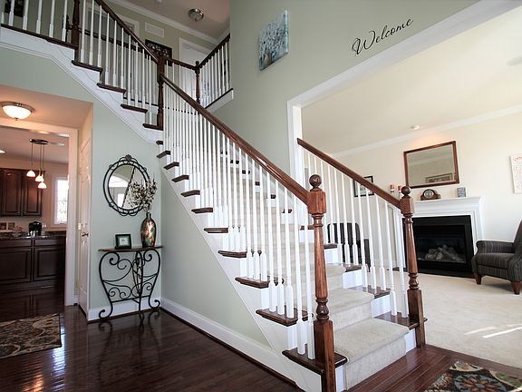 2nd image of 416 Barlow Dr