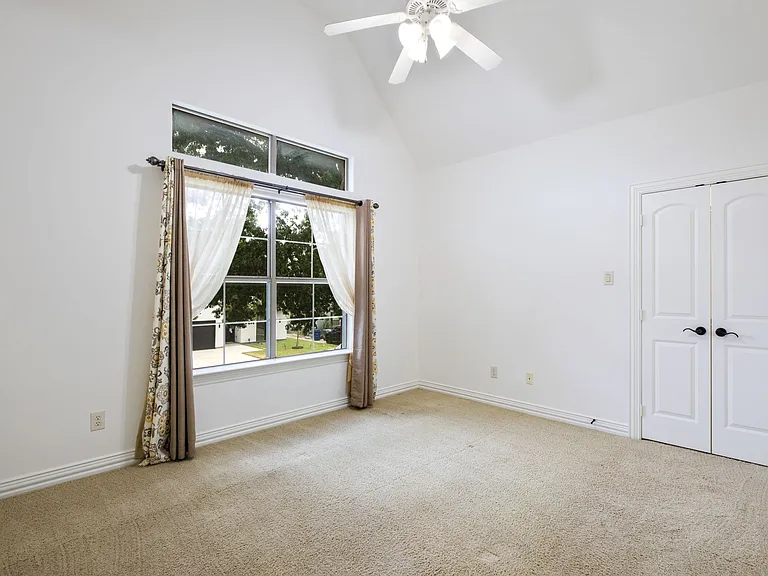 3606 S Versailles Ave — Photo 38