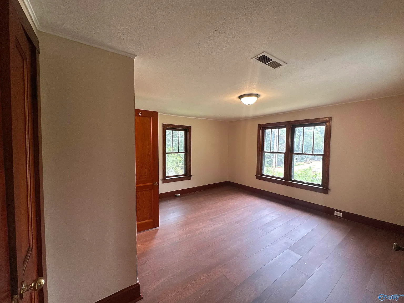 2 bed, 2.0 bath, 1200 sqft, $1,100 — Photo 3