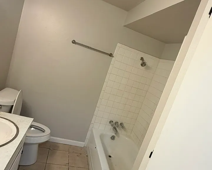 5008 Creekwood Dr — Photo 4