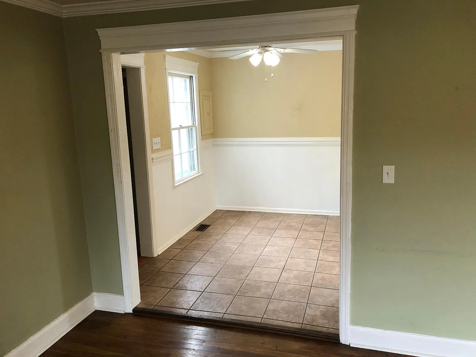 3 bed, 1005 sqft, $1,650 — Photo 4