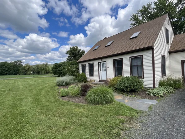 162 Hadley Rd, Sunderland, MA 01375