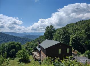 517 Twin Forks Rd, Canton, NC 28716