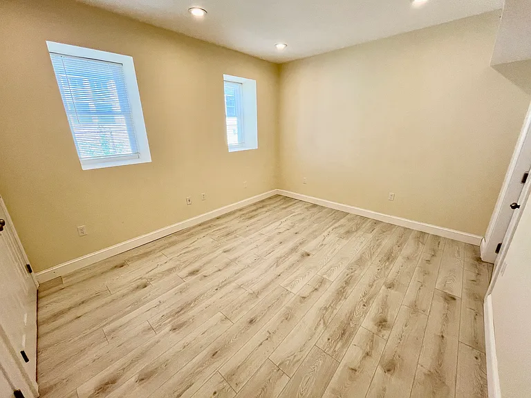612 Main St #1 — Photo 14