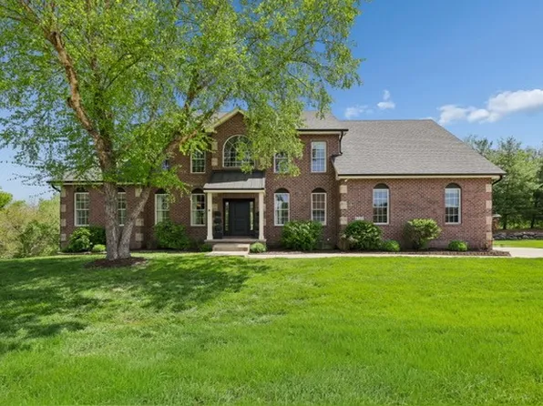 6125 NW 94th St, Johnston, IA 50131