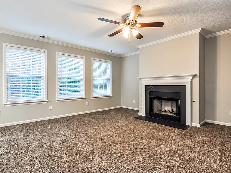 3416 Futura Ln — Photo 3