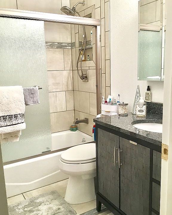 2nd image of 522 Sheridan Dr