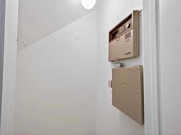 1114 Augusta Dr #10 — Photo 22