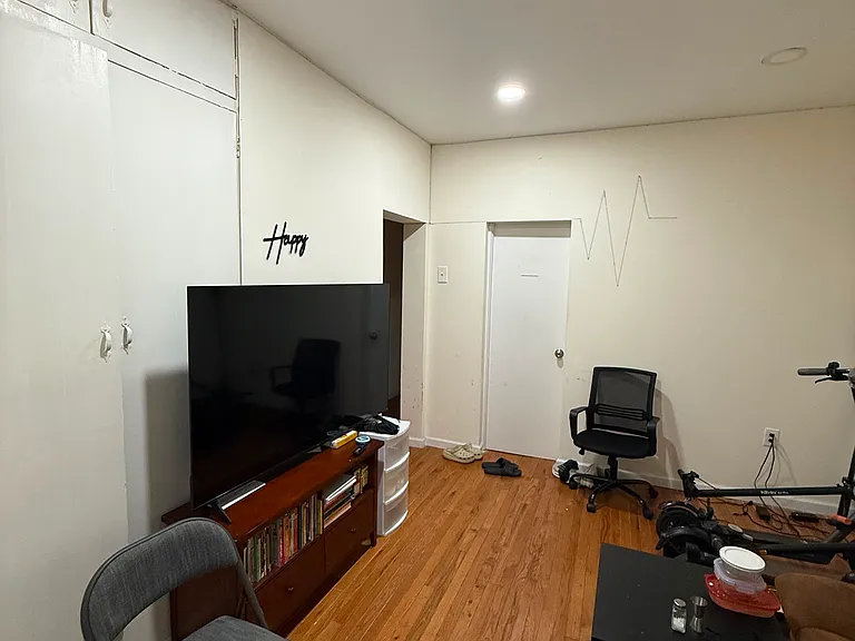 258 Hancock Ave #2 — Photo 5
