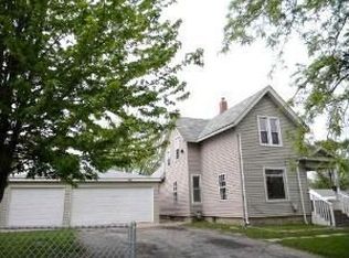 960 Superior St, Aurora, IL 60505