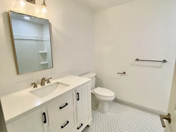 125 W Columbus Ave #3, Bellefontaine, OH 43311