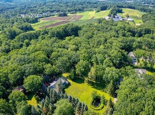 541 Marshall Rd, Fitchburg, MA 01420