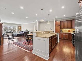 3175 Tremont Rd Unit 313, Columbus, OH 43221