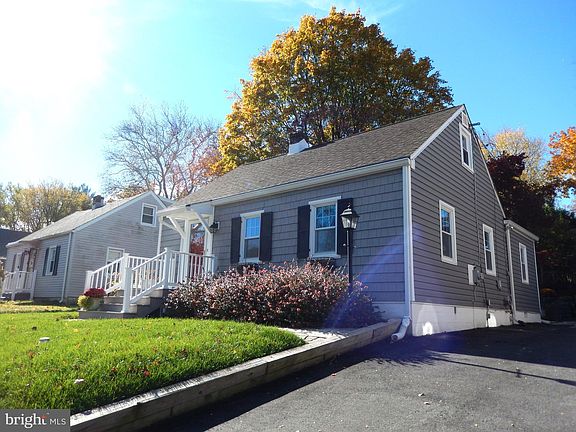 4th image of 538 Woodland Ave