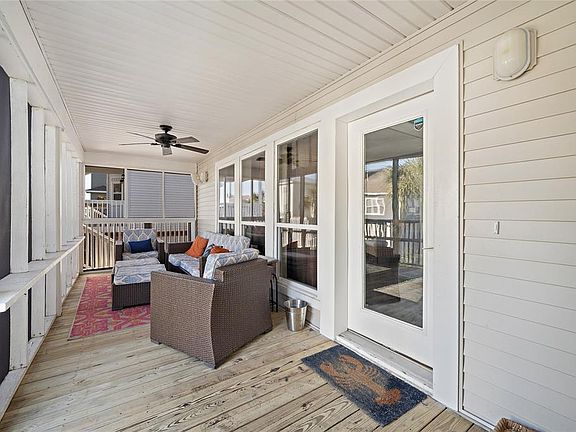 3rd image of 4006 Bounty Ct