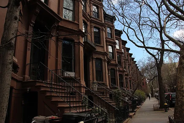 Rented by Harriet Brand, LREB | media 59