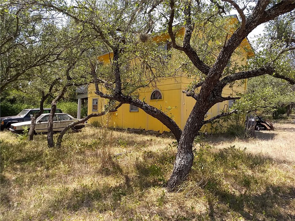 2nd image of 2700 Cory Ln