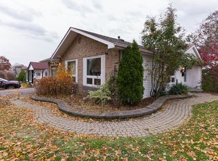 692 Down Cres, Oshawa, ON L1H7Y1