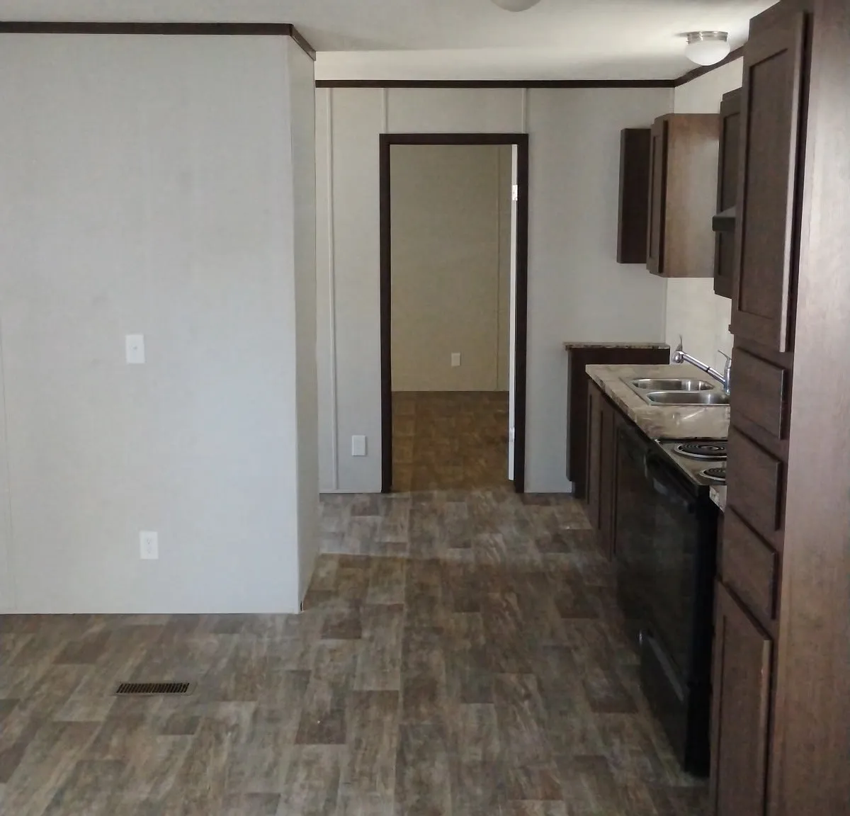49 - 49 PLZA — Photo 2