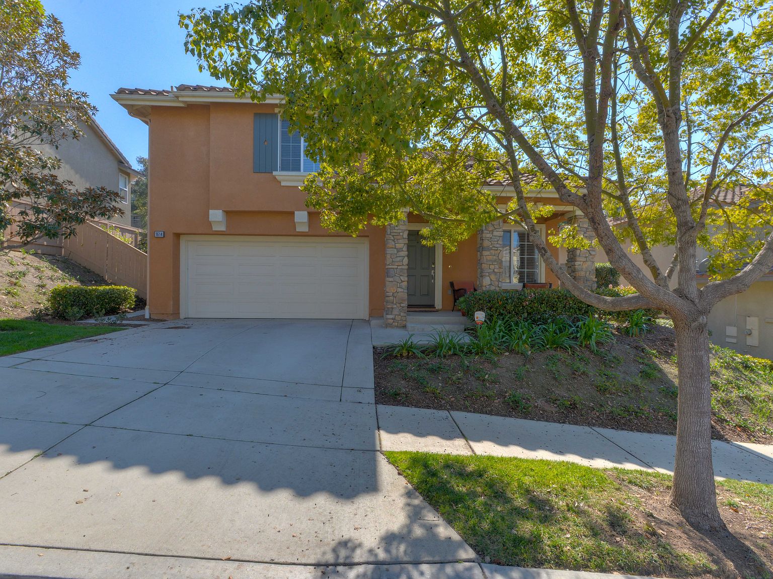 1614 Carriage Cir, Vista, CA 92081 | Zillow