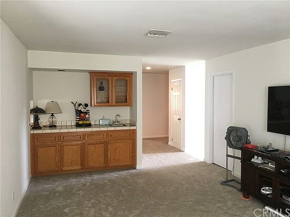 3rd image of 3644 S Sentous Ave