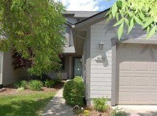 3040 River Bay Dr N, Indianapolis, IN