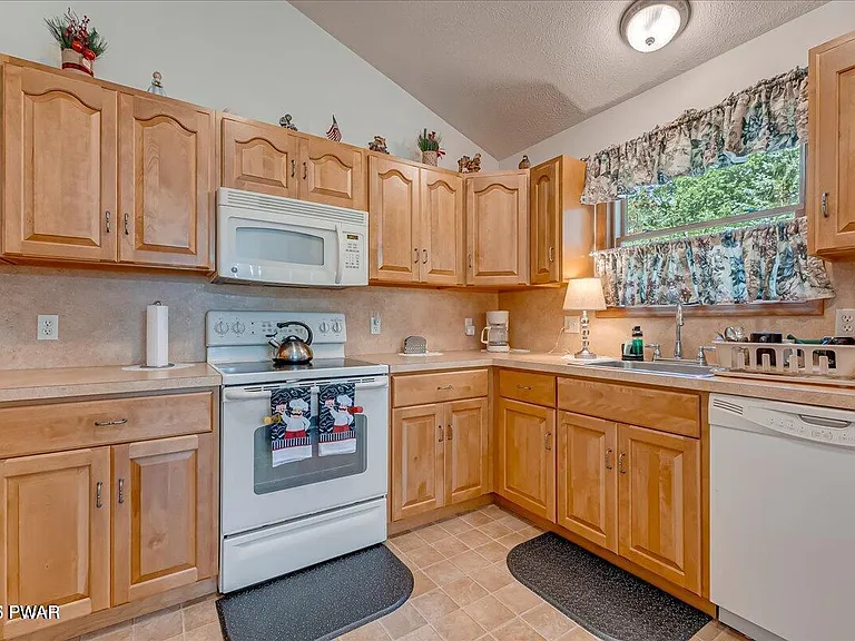 801 Sun Valley Ct — Photo 14