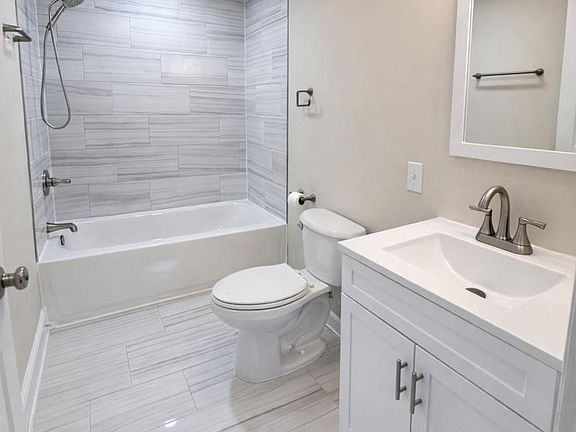 5th image of 885 Buttonwood Ave