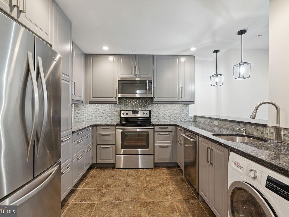 2nd image of 111 S 15th St APT 2108