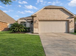 155 Magnolia Grove Ln, Conroe, TX 77384