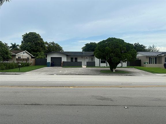 2nd image of 11611 SW 122nd Ave