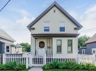 31 Upland St, Dracut, MA 01826