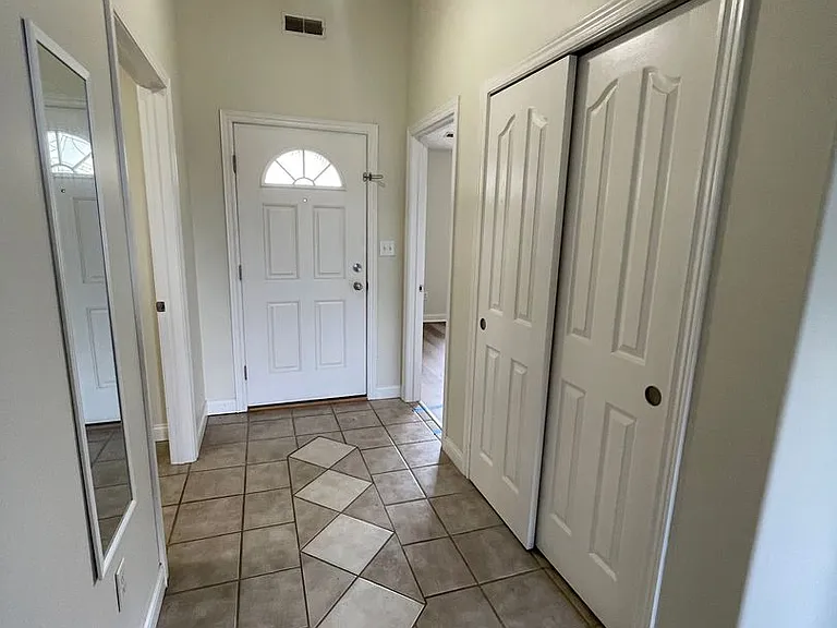 1417 Shining Armor Ln — Photo 7