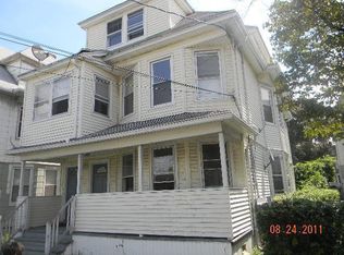 378 Huntington Rd, Bridgeport, CT 06608