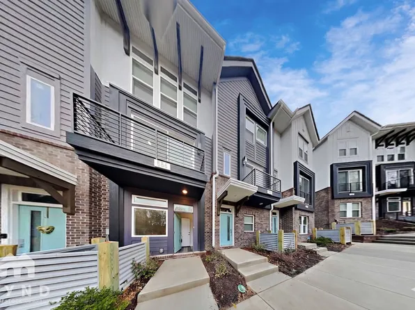 586 W End Dr, Charlotte, NC 28208