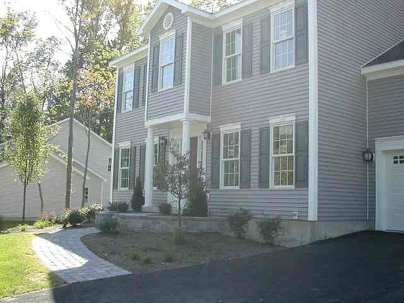 2nd image of 1071 BELRIDGE Road