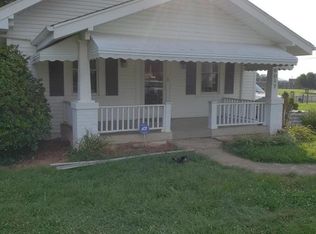 6017 Cove Rd, Roanoke, VA 24019