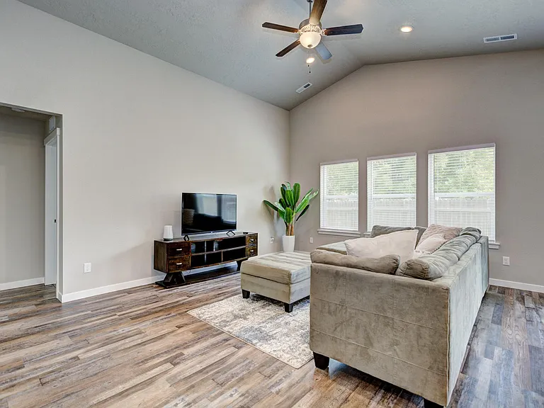 16572 Cypress Ln — Photo 14