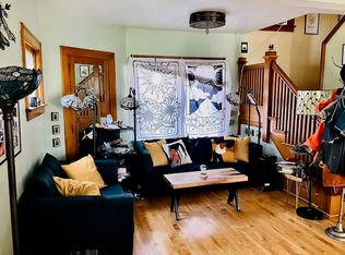 1010 E 37th St #1, Minneapolis, MN 55407