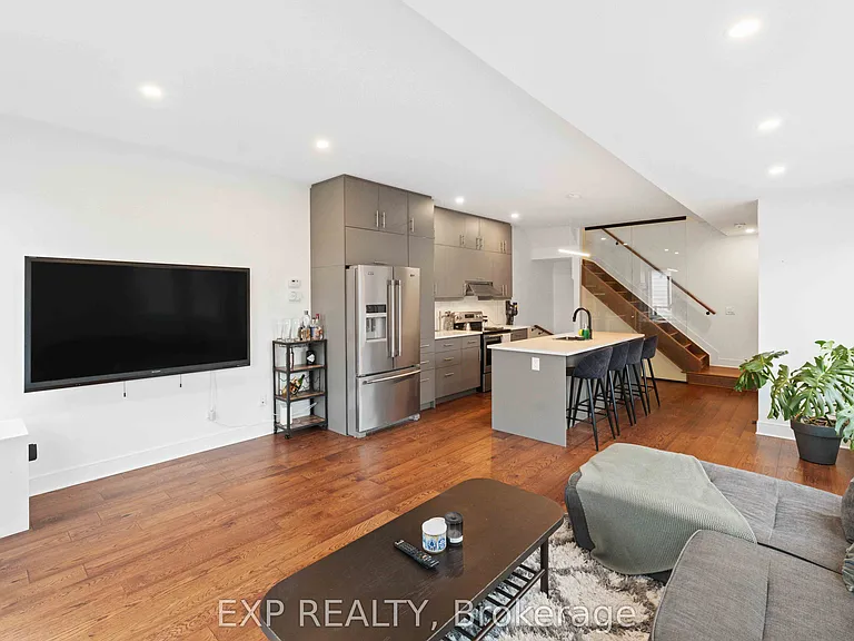9 Anderson St — Photo 10
