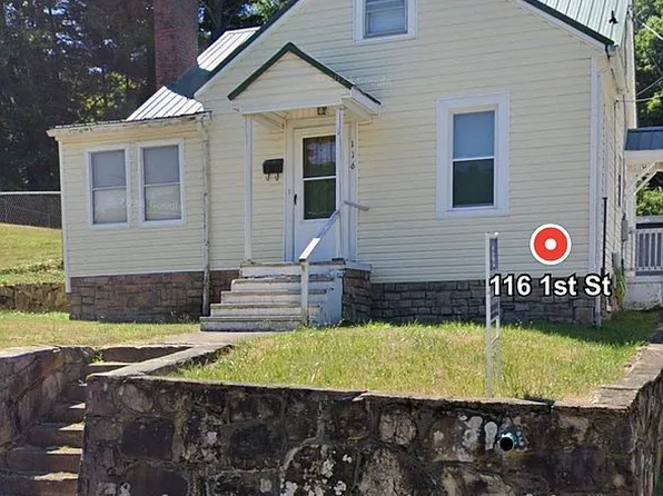 116 1st St, Bluefield, VA 24605