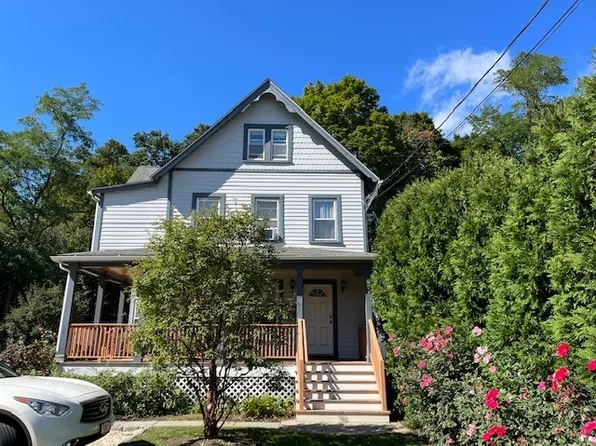85 Strickland Rd 3rd-fl 2, Cos Cob, CT 06807