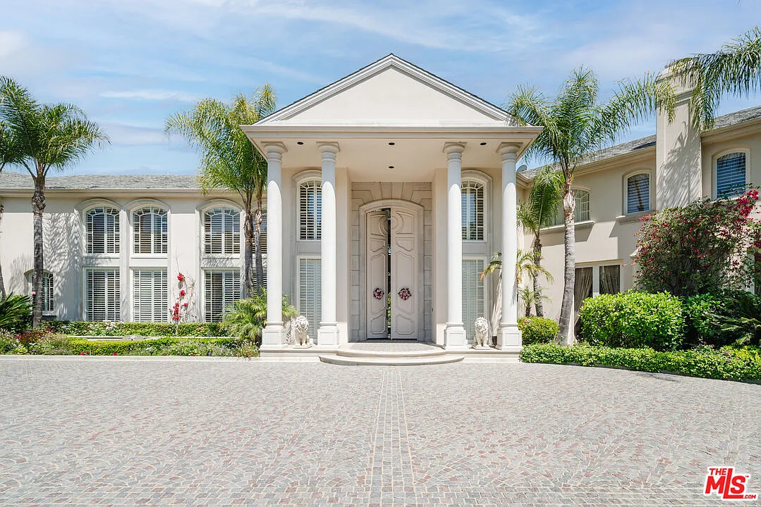 7 bed, 10.0 bath, 16103 sqft, $200,000 — Photo 3