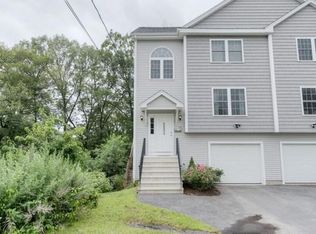 19 Angelo St, Worcester, MA 01604