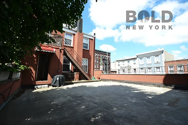 Rented by Bold New York | media 16