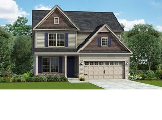 317 Gadson Dr, Hope Mills, NC 28348