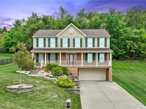 220 Coachside Dr, Washington, PA 15301