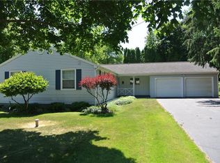 116 Saybrook Ln, Syracuse, NY 13214